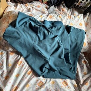 Mandala teal scrub set